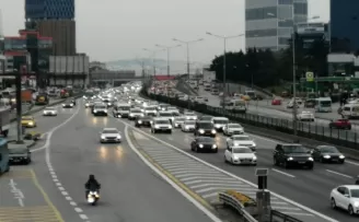 İstanbul’da kısıtlama öncesi trafik yoğunluğu oluştu
