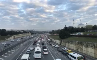 İstanbul’da kısıtlama sonrası trafik yoğunluğu
