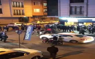 İstanbul’da market ve fırın kuyruğundaki vatandaşlar birbirine girdi

