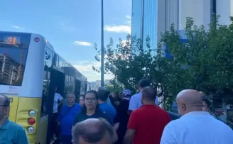 İstanbul’da özel halk otobüsleri kontak kapattı! Toplu ulaşım aksıyor!