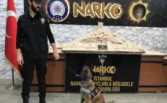 İstanbul’da yüzbinlerce uyuşturucu hap ele geçirildi

