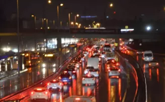İstanbul güne yağmurla uyandı
