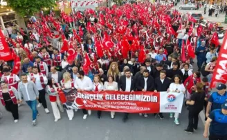 İstanbul Maltepe’de 19 Mayıs coşkusu zirveye ulaştı
