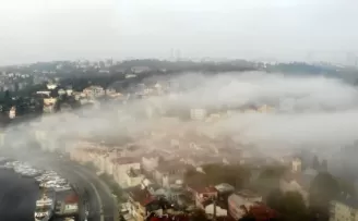 İstanbullular güne sisle uyandı
