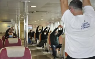 İstanbullular için vapurda egzersiz zamanı!
