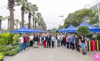 İzmir Balkon-Bahçe Bitkileri Festivali başladı