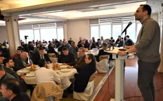 İzmir Bornova’da sanayi esnafıyla aynı sofrada