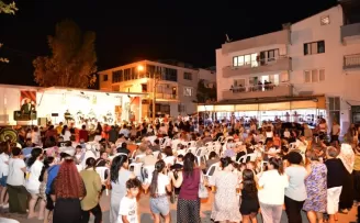 İzmir Çiğli’de müzik ve tiyatro mahallelere taşınıyor