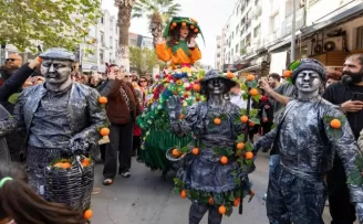 İzmir’de 25. Mandalina Şenliği üreticinin yüzünü güldürdü