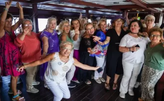 İzmir’de “Çınar”lara körfezde moral turu