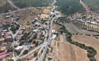 İzmir Kınık’ta 5 mahalleyi bağlayan yollar yenilendi