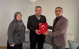 İzmit Belediyesi Gazileri unutmuyor