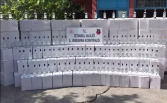 Jandarma’dan filmleri aratmayan kaçak etil alkol operasyonu
