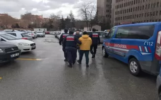 Jandarmadan sahte içki üretip satan aileye operasyon
