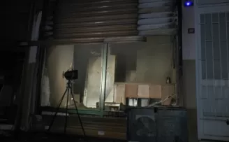 Kadıköy’de korkutan depo yangını
