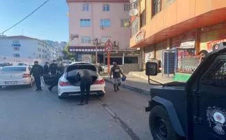 Kağıthane polisinden dar alan uygulaması
