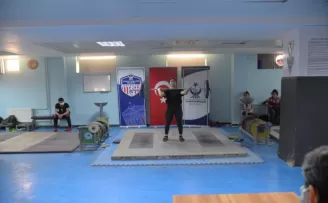 Kahramankazan’da online halter şampiyonası
