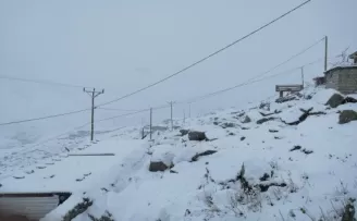 Kar Rize’nin yaylalarını beyaza bürüdü
