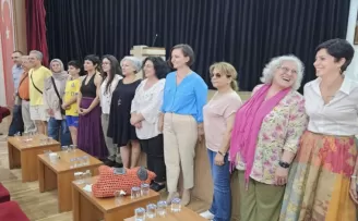 Karabağlar’da kadınların emeği ve mücadelesi panelde yankı buldu