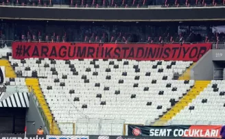 Karagümrüklü taraftarlardan parkartlı stat mesajı