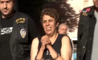 Karaköy’de başörtülü öğrencilere saldıran kadının 11 yıl 9 ay hapsi istendi
