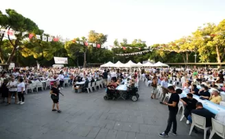 Kardeşlik ve dayanışma rüzgarları Bornova’da esecek