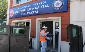 Kartal Belediyesi dezenfekte çalışmalarına polis merkezleri ile devam etti
