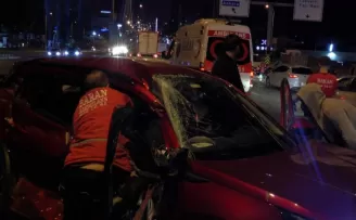 Kartal’da 10 aracın karıştığı zincirleme kazada 2 kişi yaralandı
