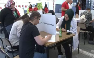 Kartal’da lise öğrencileri kan ve kök hücre bağış kampanyası düzenledi
