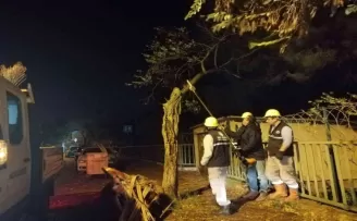 Kartal’da lodos nöbeti
