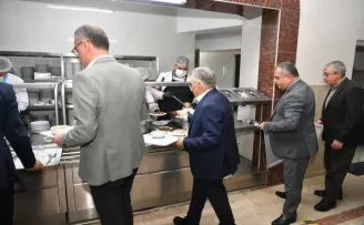 KASKİ personeline Başkan Büyükkılıç morali