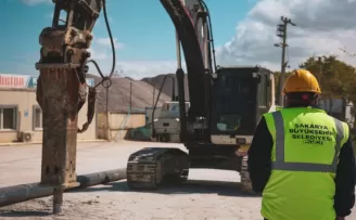 Kaynarca’nın 11 kilometrelik yeni hattında ikinci etap hızla ilerliyor