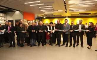 Kayseri Büyükşehir’de sanatın kalbi dayanışma için attı