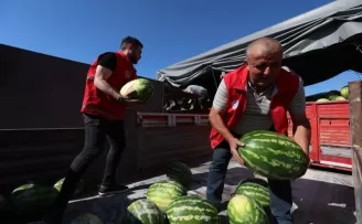 Kayseri Büyükşehir’den yaz sıcağında serinleten destek