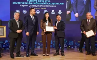 Kayseri Büyükşehir’e ’sıfır atık’ plaketi