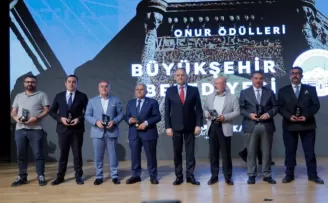 Kayseri Büyükşehir’e turizmde 3 ödül birden