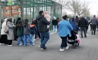 Kayseri’de hayvanat bahçesinde bayram yoğunluğu