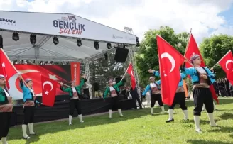 Kayseri Kocasinan’da Gençlik Şöleni’ne büyük ilgi