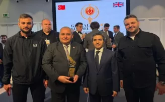 Keçiören Belediye Başkanı Özarslan’a “Küresel Hizmet Ödülü”