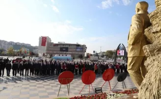 Keçiören Belediyesi 10 bin bayrak dağıttı
