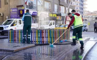 Keçiören’de rengarenk kuş besleme noktası
