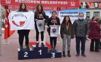 Keçiören, okullar arası oryantiringe ev sahipliği yaptı
