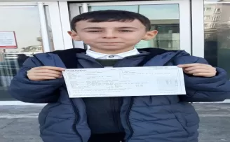 Kendi küçük yüreği büyük
