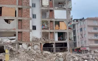 Kentsel dönüşüm müteahhidin skandalını ortaya çıkardı
