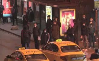 Kısıtlama sonrası İstanbul’da hareketlilik başladı
