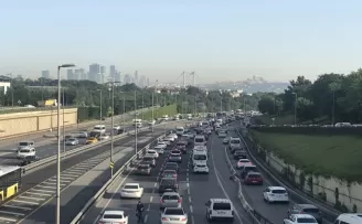 Kısıtlama sonrası İstanbul’da trafik yoğunluğu
