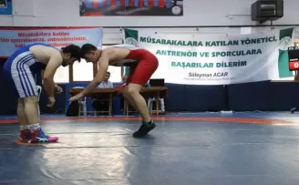 Kızılcahamam’da 310 sporcu güreşti
