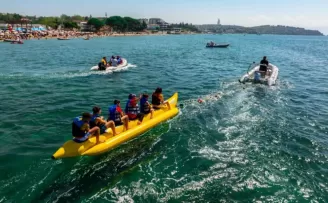 Kocaeli’de ’engelsiz’ deniz keyfi