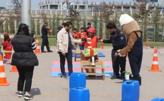 Kocaeli’de geleceğin mühendisleri buluştu