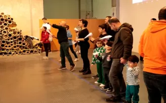 Kocaeli’de kâğıt uçaklar geleceğin hayallerine havalandı